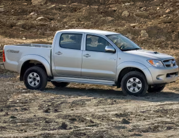 BAE Toyota Hilux Double Cab Armored '2005–08
