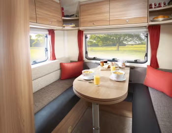 Interior 2015–18 Bailey Approach Advance 615 '2014–18