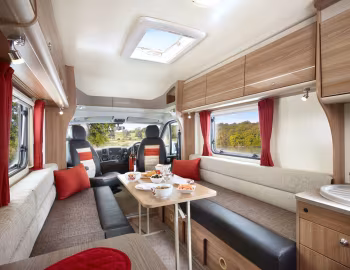 Interior 2015–18 Bailey Approach Advance 635 '2014–18
