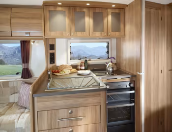 Interior 2012–13 Bailey Approach SE 740 '2011–13