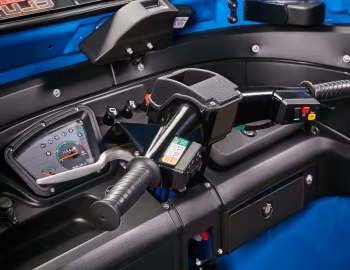 Front panel Bajaj Maxima C '2016–pr.