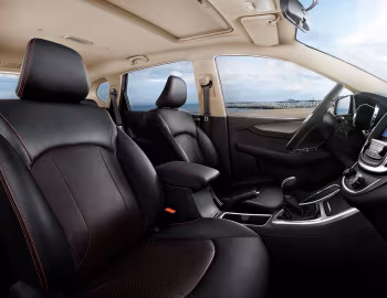 Интерьер Baojun 560 '2015–16