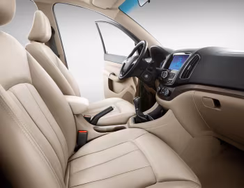 Интерьер Baojun 730 '2014–15