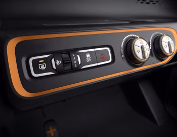 Интерьер Baojun E100 '2017–21