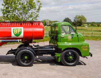 Bedford SA 4×2 tractor '1952–57