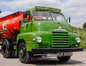 Bedford SA 4×2 tractor '1952–57
