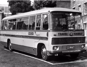 Bedford SB5 Duple Bella Vega [UK-spec] (C41F) '1970