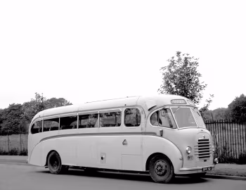Bedford SB Duple Vega [UK-spec] (C33F) '1951–55