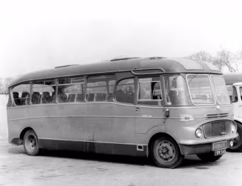 Bedford SB1 Harrington Crusader I [UK-spec] (C29F) '1959