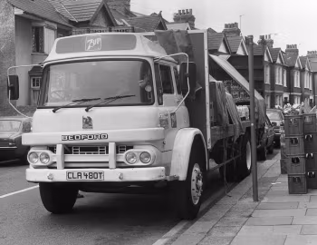 Bedford KM 4×2 Flatbed lorry '1966–80