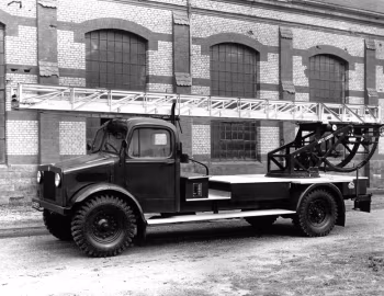 Bedford OYC Metz DL 14