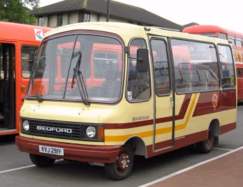 Plaxton Mini Supreme Mark II Bedford CFL [UK-spec] (C17F) '1982