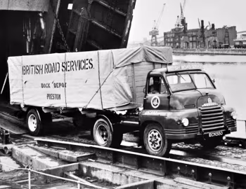 Bedford SA 4×2 tractor '1952–57