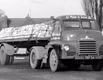 Bedford SA 4×2 tractor '1952–57