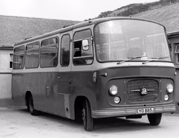 Bedford VAS5 Strachans [UK-spec] (DP24F) '1971