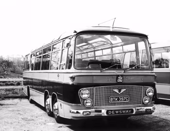 Bedford VAL14 Duple Vega Major [UK-spec] (C52F) '1963–73