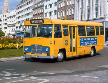 Bedford VAS3 Strachans (B27F) '1973