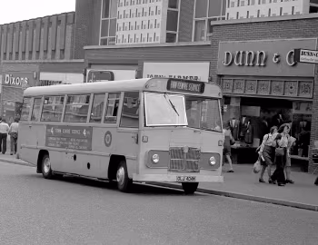 Bedford VAS3 Strachans (B27F) '1973