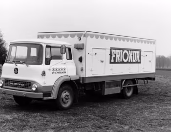 Bedford TK VBK refrigerator [EU-spec] '1975–76