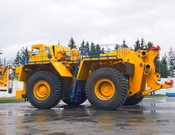 БелАЗ-74306