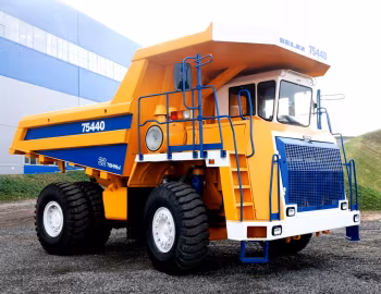 БелАЗ-75440