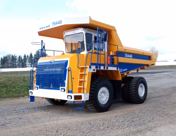 БелАЗ-75440