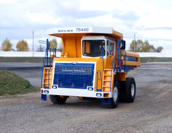 БелАЗ-75440