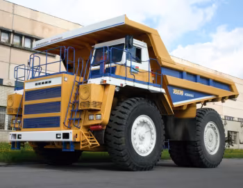 БелАЗ-75570