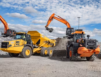 Bell B30E 6×6, Hitachi ZX Series, Hitachi ZW310-6