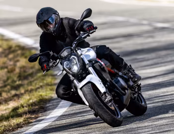 Benelli 302S '2019–pr.
