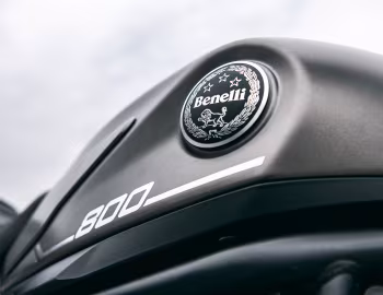 Логотип Benelli Leoncino 800 '2022–н.в.