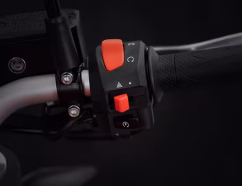 Interior Benelli TNT 25N '2023–pr.