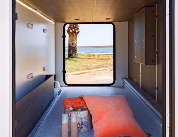 后备箱 2020–至今 Benimar Amphitryon 967 '2019–至今