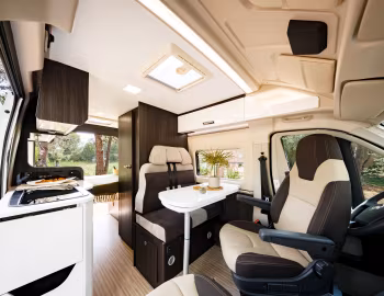Interior 2020–21 Benimar Benivan 104up '2019–21
