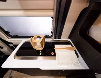 Interior 2021 Benimar Benivan 105 '2020–21
