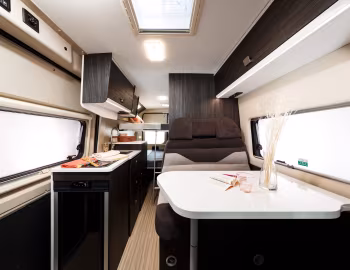 Interior 2021 Benimar Benivan 110 '2020–21