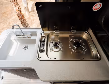 Interior 2019–20 Benimar Benivan 165 '2018–20