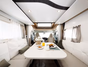 Інтэр'ер 2020 Benimar Mileo 287 '2019–20