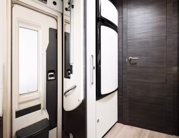 Інтэр'ер 2020 Benimar Mileo 287 '2019–20
