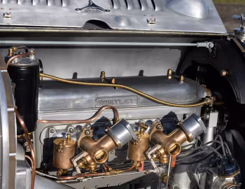 Sob o capô Bentley 3 Litre Speed Tourer by Vanden Plas '1921–27