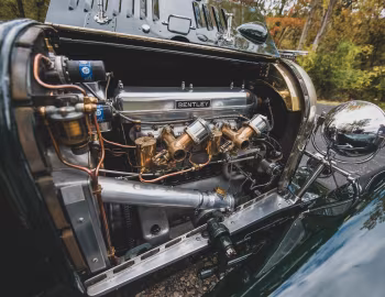 Sob o capô Bentley 3 Litre Speed Tourer by Vanden Plas '1921–27