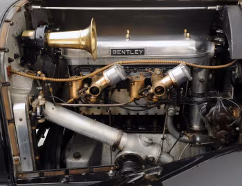 Sob o capô Bentley 3 Litre Speed Tourer by Vanden Plas '1921–27