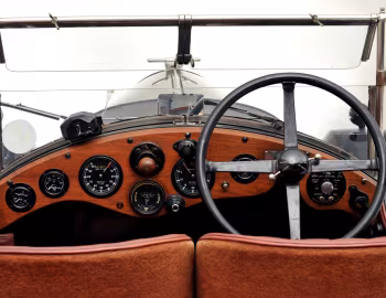Painel frontal Bentley 3 Litre Speed Tourer by Vanden Plas '1921–27
