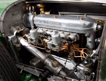 Sob o capô Bentley 3 Litre Tourer by Gurney Nutting '1925