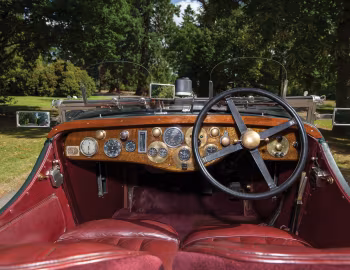 Painel frontal Bentley 4 ½ Litre Tourer by Cadogan '1927