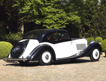 Bentley 4 ¼ Litre "Aerofoil" Sports Saloon by Gurney Nutting (B90KT) '1937