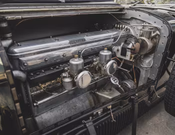 Sob o capô Bentley 6 ½ Litre SWB "Bob-Tail" Tourer in the style of Corsica (WK2658) '1927