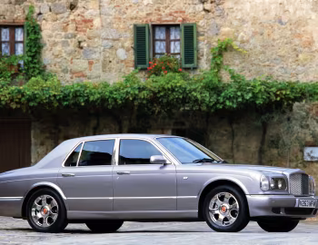 Bentley Arnage Red Label [UK-spec] '1999–2002