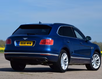 Bentley Bentayga [UK-spec] '2016–20
