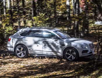 Bentley Bentayga Styling Spec [Japan] '2016–20